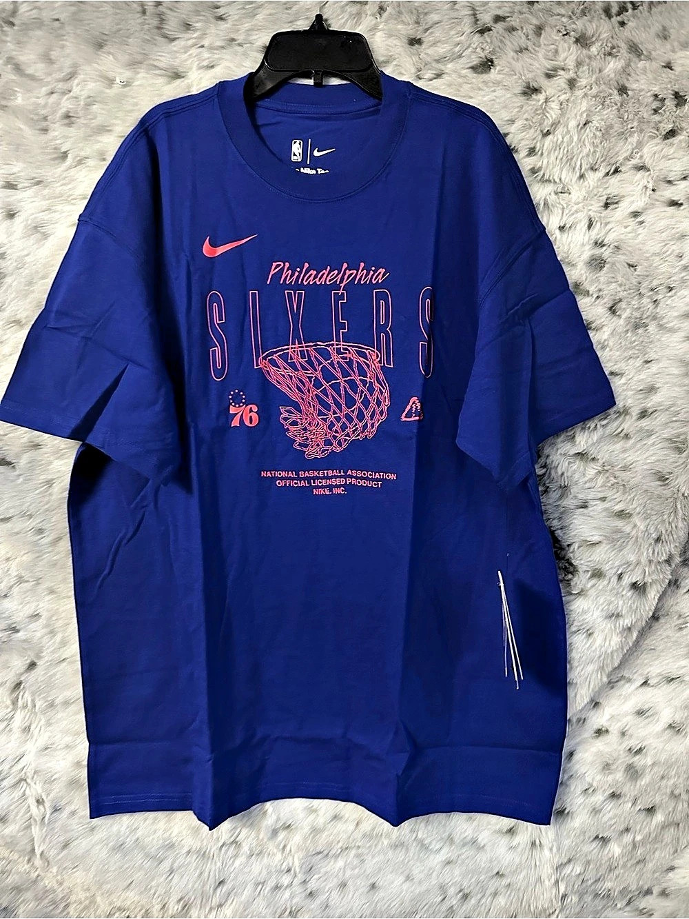 Nike Tee Philadelphia 76ers Blue Size Large NWT